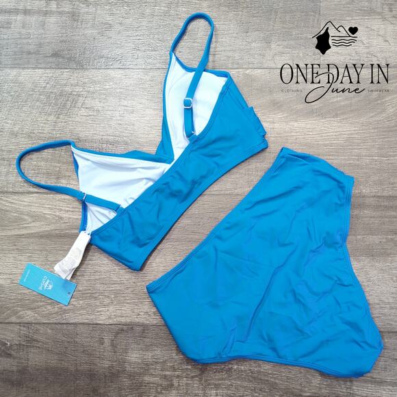 Cupshe Twist Front Bikini Swimsuit Size S - Picture 7 of 7